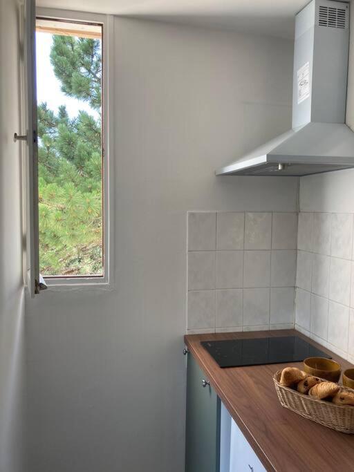 Cozy Studio With Balcony And Free Parking Αιξ-αν-Προβάνς Εξωτερικό φωτογραφία